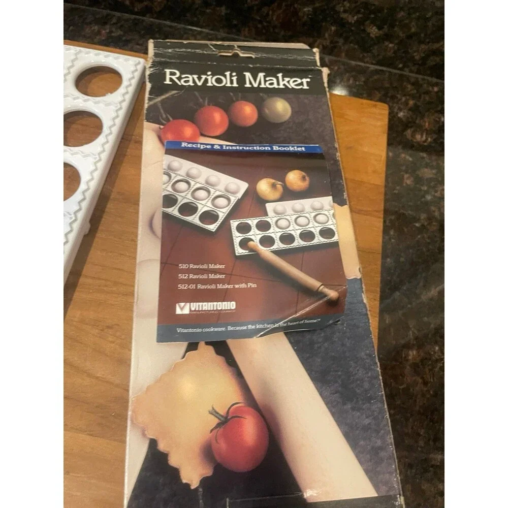 VINTAGE VITANTONIO MFG #510 RAVIOLI MAKER